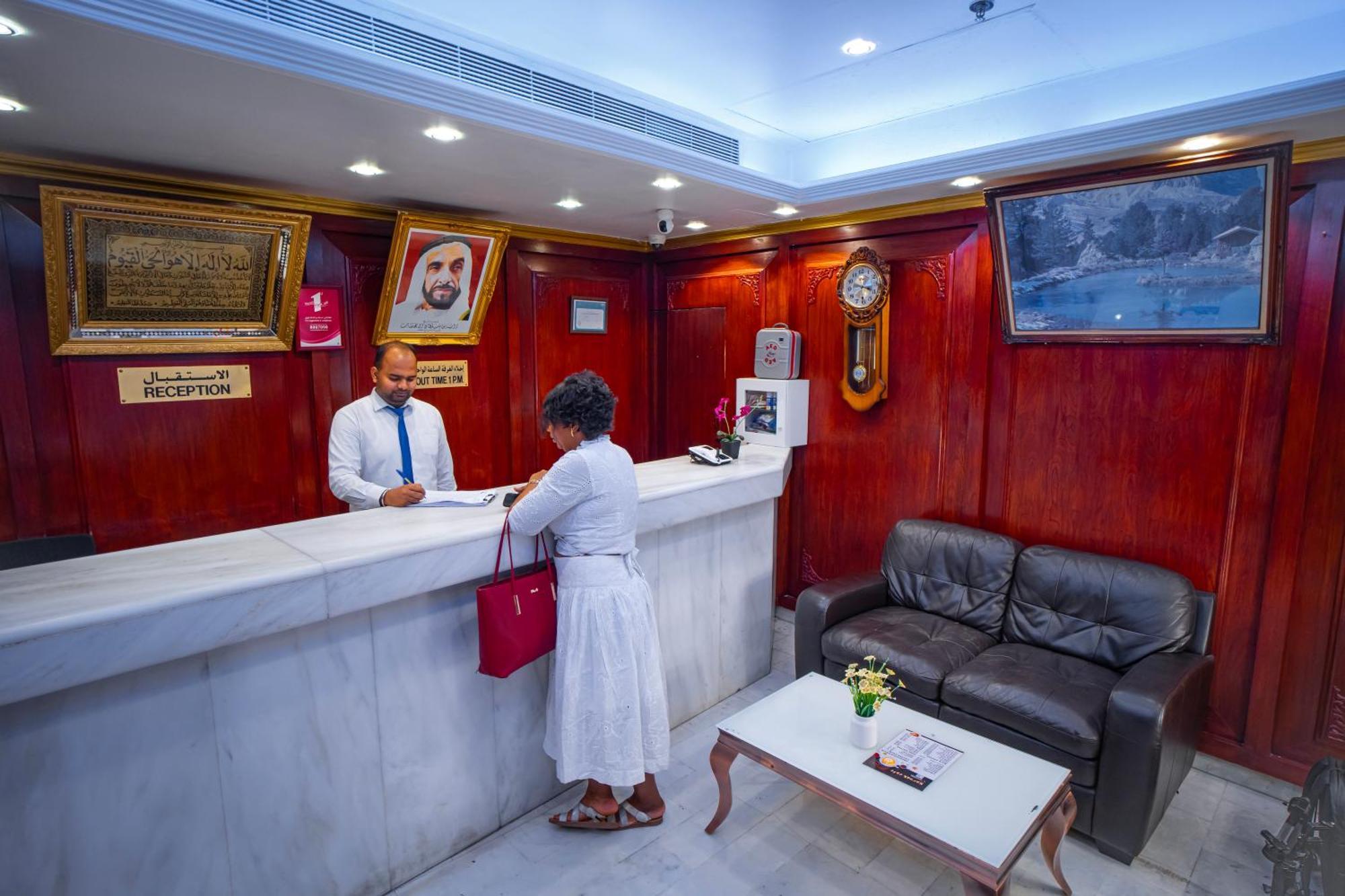 Al Karnak Hotel Dubai Dış mekan fotoğraf