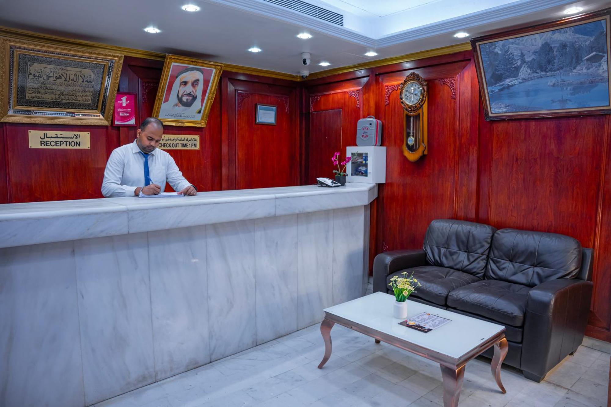 Al Karnak Hotel Dubai Dış mekan fotoğraf